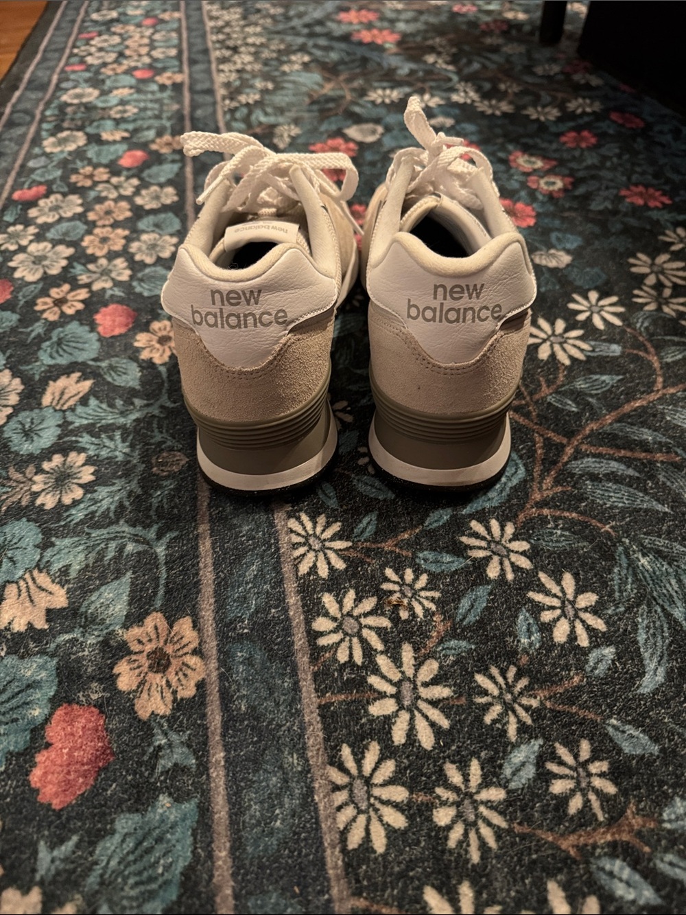 New Balance 574 - Picture 4 of 5